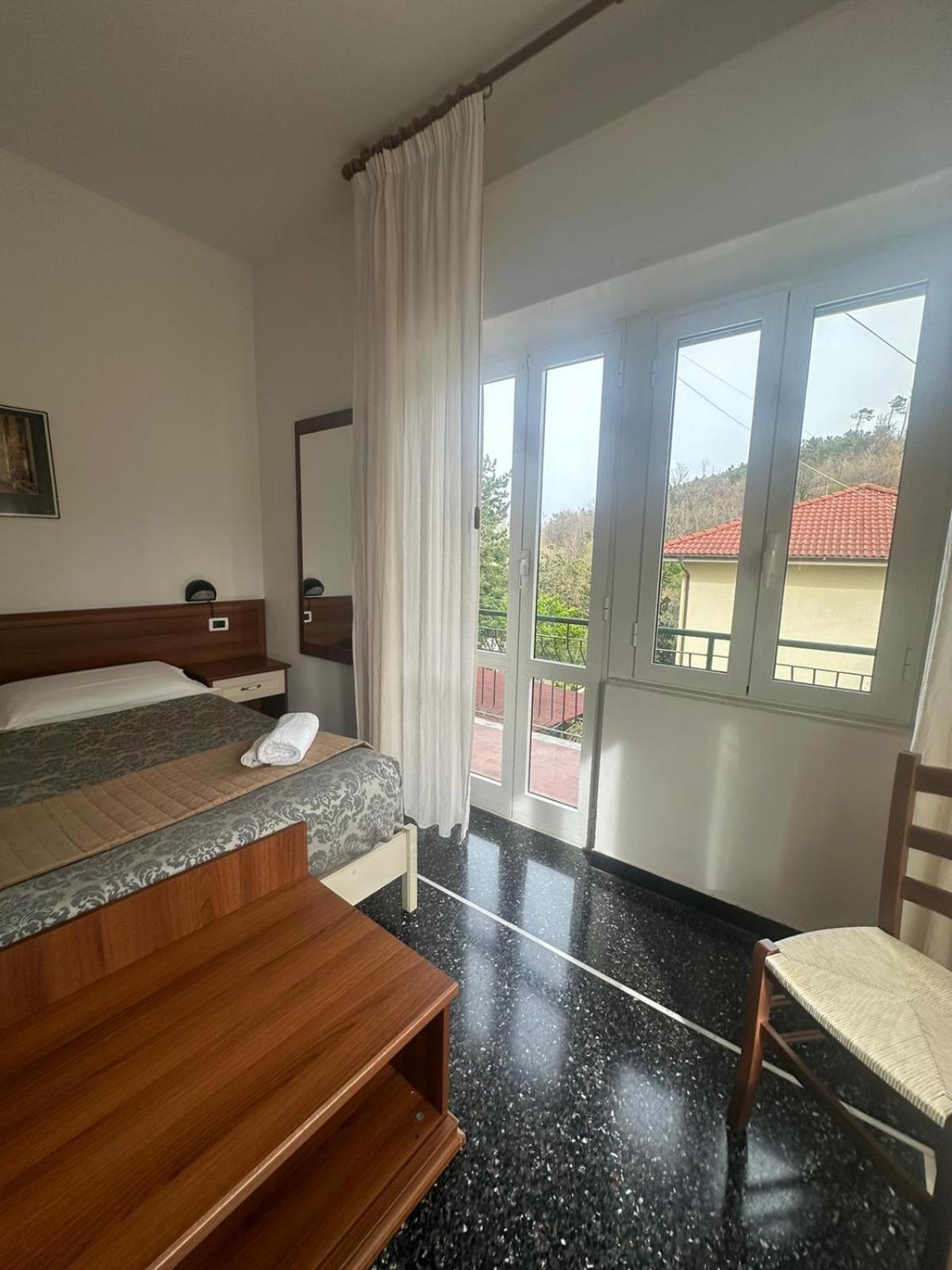 Hotel La Pineta Cogoleto Eksteriør bilde