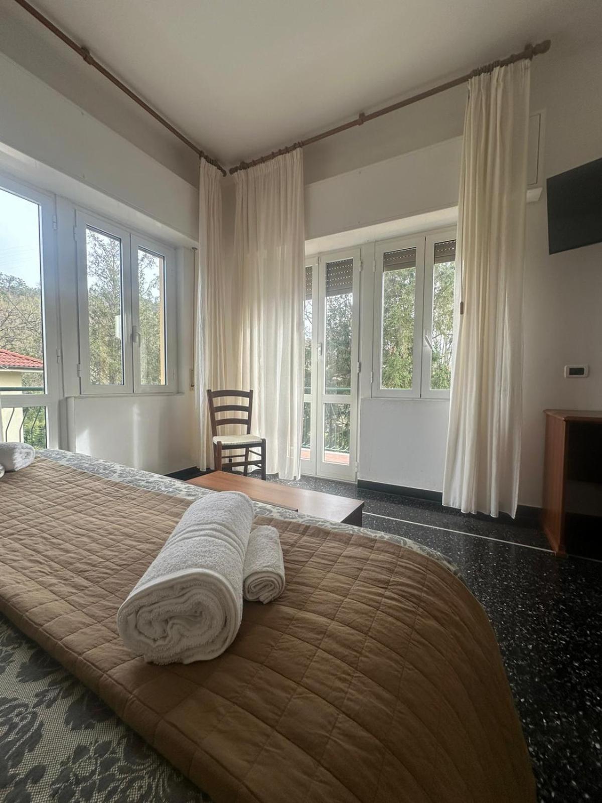 Hotel La Pineta Cogoleto Eksteriør bilde