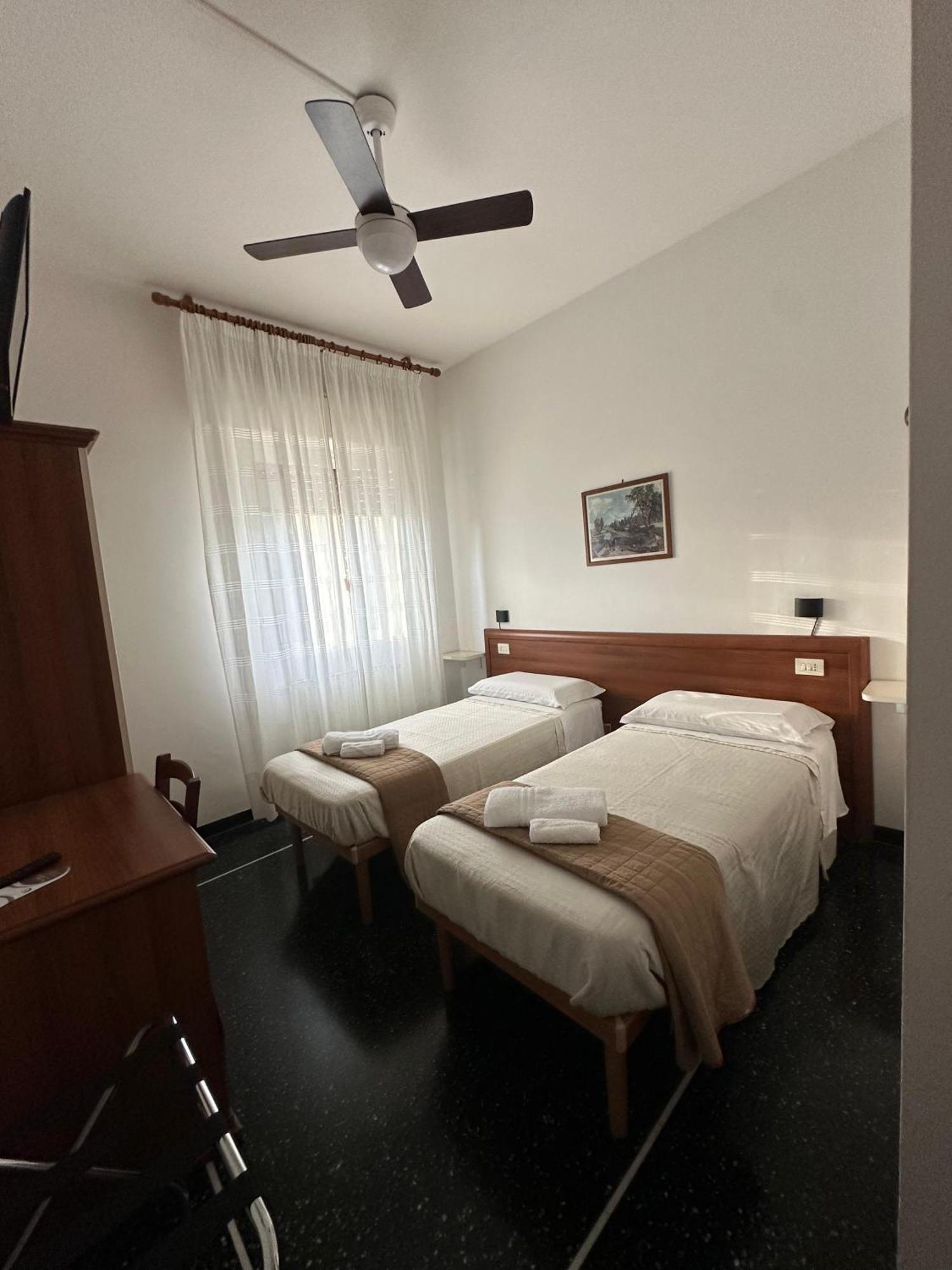 Hotel La Pineta Cogoleto Eksteriør bilde